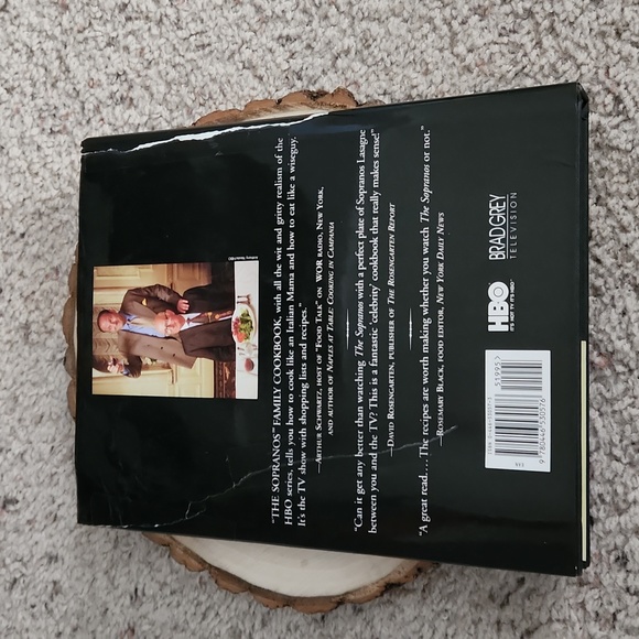 The Sopranos Family Cookbook as Compiled by Artie Bucco 2002 Allen Rucker - Picture 2 of 7